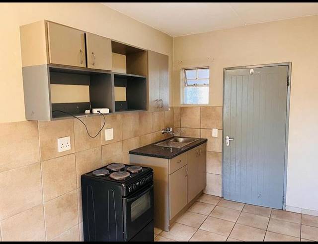 2 BEDROOM APARTMENT FOR SALE IN FLEURHOF